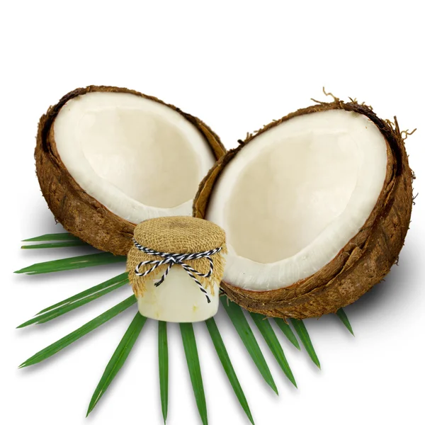 Cocos con hojas sobre fondo blanco — Foto de Stock