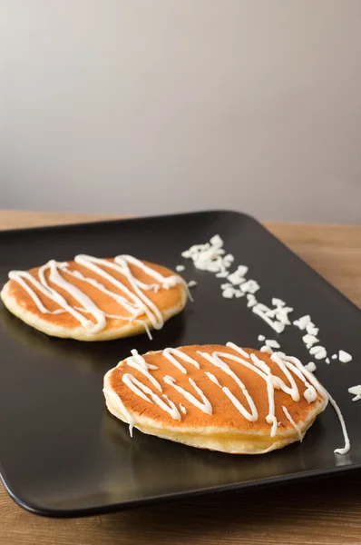 Stapel pannenkoeken met boter maar zonder maple siroop — Stockfoto