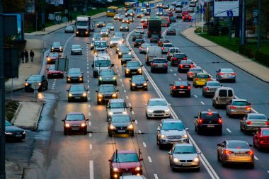Araç trafiği Kiev Ukrayna