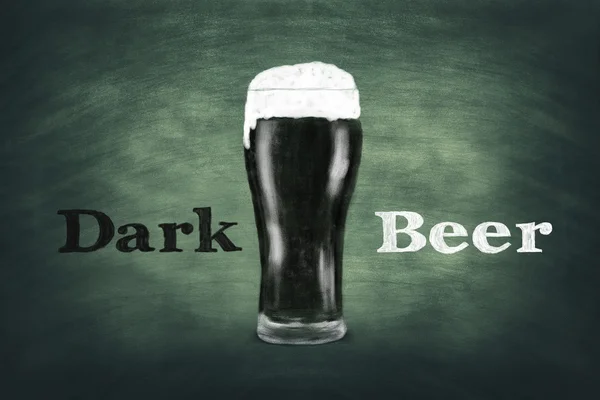 Ciemne piwo — Zdjęcie stockowe