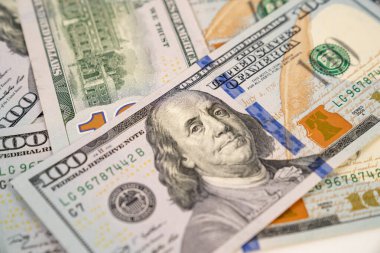 100 Amerikan doları. Banknotlardan arkaplan.