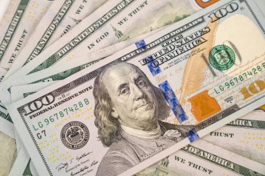 100 Amerikan doları. Banknotlardan arkaplan.