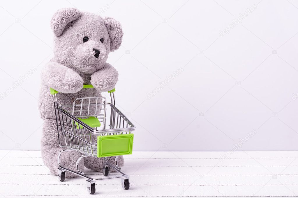 little shopping cart toy