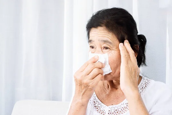 Unwell Old Asian Woman Having Flu Fever Headache Hand Holding — Stock Photo, Image