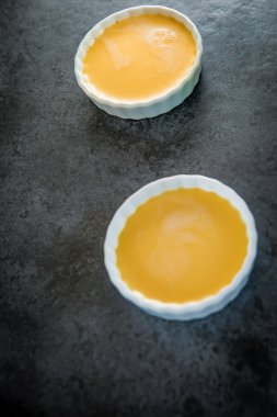 Panna Cotta çöl çilek ile