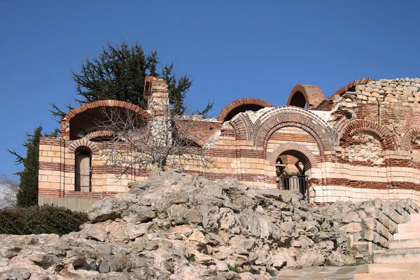 Nessebar, Bulgarije, februari 2016. Ruïnes op oude Nessebar. Illust — Stockfoto