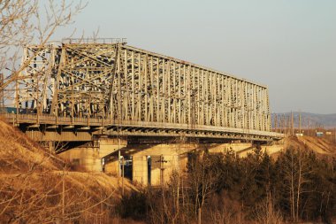 Demiryolu Köprüsü