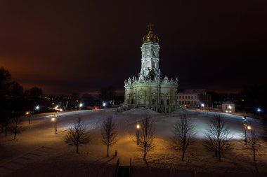 Köyün Dubrovitsy kilisede
