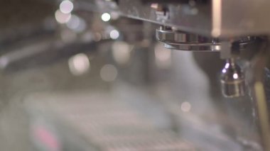 Bir profesyonel espresso makinesi Buhar