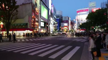 Tokyo, Japonya - 2013 yaklaşık: Çok yoğun bir cadde Japonya, Timelapse