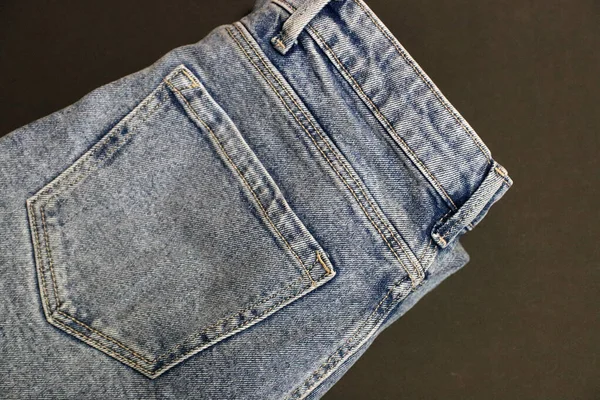 Poches Arrière Sur Jeans Bleu — Photo