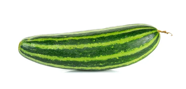 Gestreepte komkommer geïsoleerd op de witte achtergrond — Stockfoto