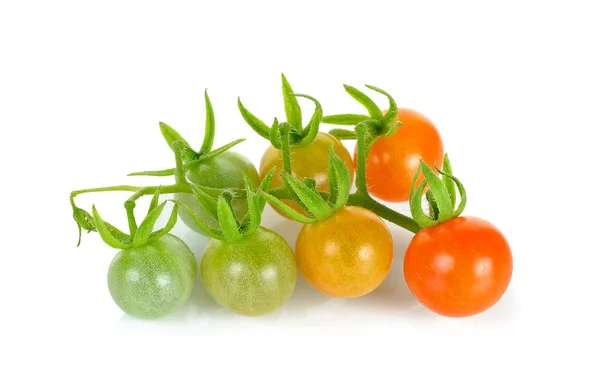 Mały pomidor na białym tle na białym tle — Zdjęcie stockowe