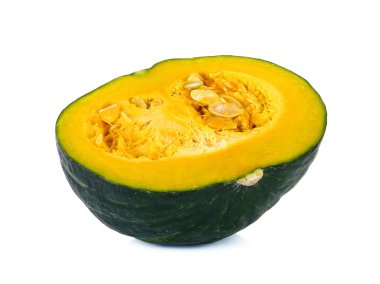 Beyaz arkaplanda izole edilmiş yeşil balkabağı