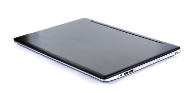 Beyaz arka plan üzerinde izole laptop