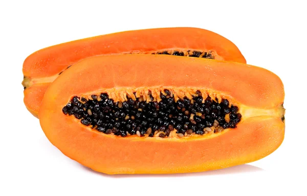 Mitad de papaya madura aislada sobre fondo blanco —  Fotos de Stock