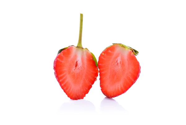 하얀 배경에 따로 떨어져 있는 딸기 — 스톡 사진