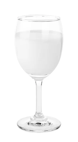 Свежее молоко в стакане на белом фоне — стоковое фото