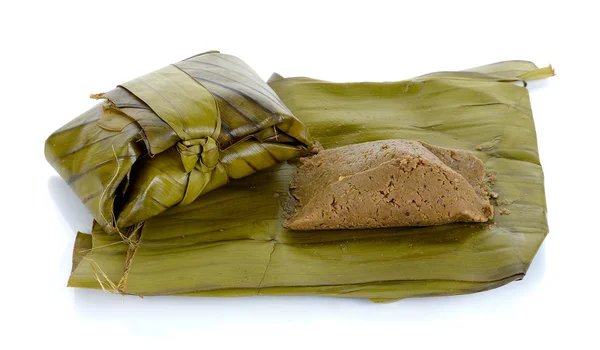 Steam soybean with banana leaf isolated on white ,Northern of Th — Stock Photo, Image