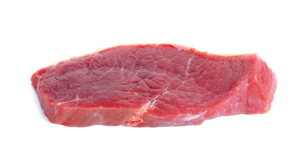 Kött isolerat på den vita bakgrunden — Stockfoto