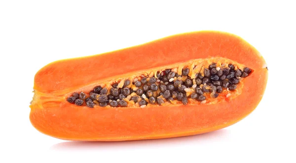 Połowa dojrzała papaja na białym tle na białym tle — Zdjęcie stockowe