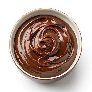 Temiz beyaz arka plana yayılmış parlak çikolatayla dolu bir kâsenin yukarıdan görünüşü.