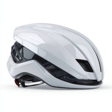 Beyaz arka planda siyah detaylar ve kayışlarla izole edilmiş modern beyaz bisiklet kaskı.