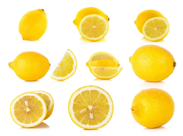 Limón amarillo aislado sobre fondo blanco — Foto de Stock