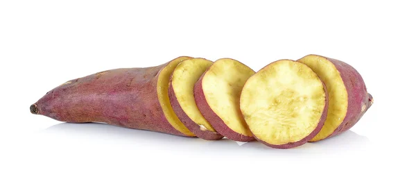 Zoete aardappel geïsoleerd op de witte achtergrond — Stockfoto