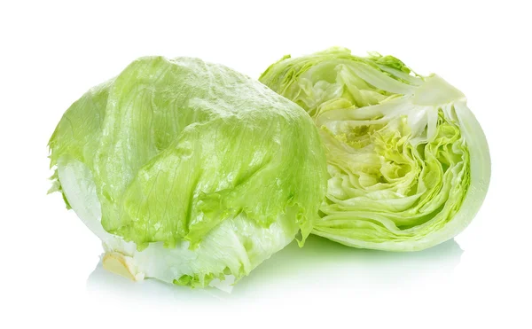 Frischer Salat isoliert auf weißem Hintergrund — Stockfoto