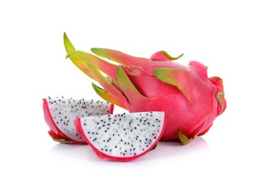 Beyaz arka plan üzerinde izole dragonfruit