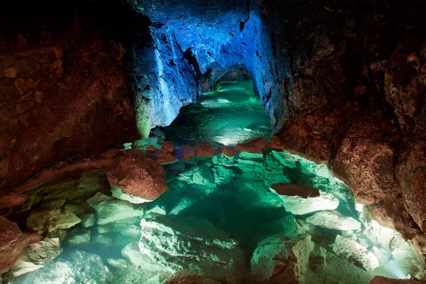 Grotte éclatante — Photo