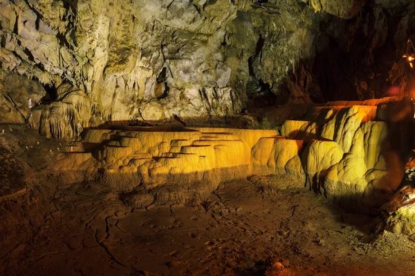 Les profondeurs de la grotte — Photo