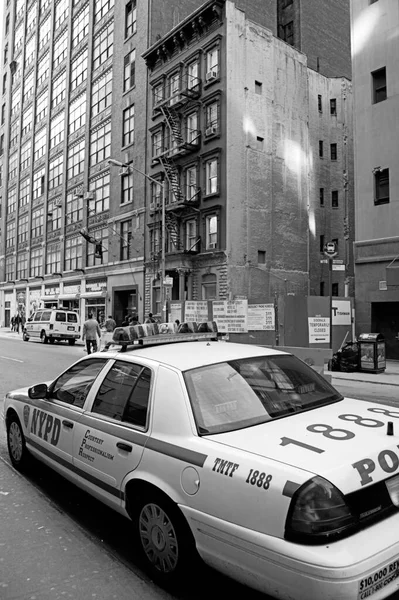 Coche Policia Estacionado Cocina Del Infierno Manhattan Nueva York — Zdjęcie stockowe