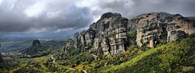 Vista de los Principales monumentos de Grecia. Meteora Manastırı.