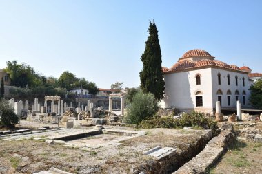 Vista de los Principales monumentos y sitios de Atenas (Grecia). Agora romana.