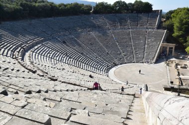 Vista de los Principales monumentos y sitios de Grecia. Teatro de Epidauro (Epidaurus)