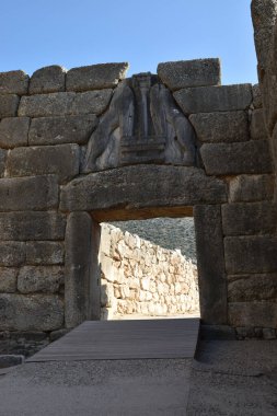 Vista de los Principales monumentos y sitios de Grecia. Ruinas de Micenas (Mycenae). Ciudad de Agamenon (Agamemnon). Puerta de los Leones