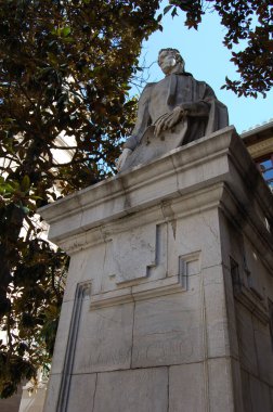 Granada 'nın en simgesel caddeleri ve tarihi binaları (Endülüs, İspanya). Anıt