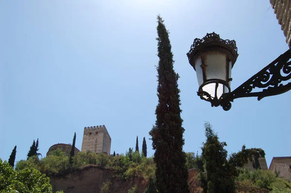 Вид Самые Красивые Улицы Исторические Здания Гранады Андалусия Испания Альгамбра — стоковое фото