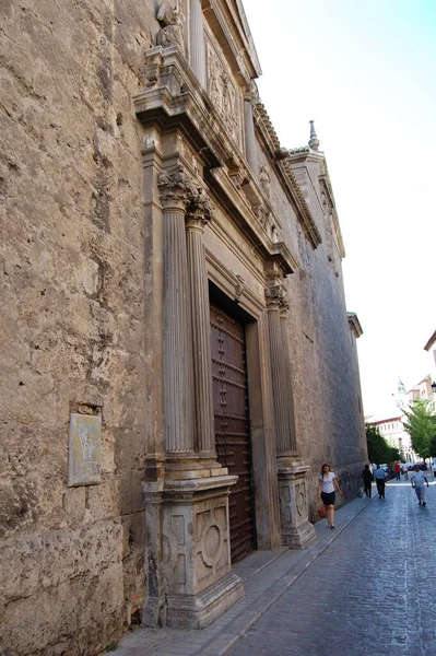 Pohled Nejtypičtější Ulice Historické Budovy Granady Andalusie Španělsko Starý Kostel — Stock fotografie