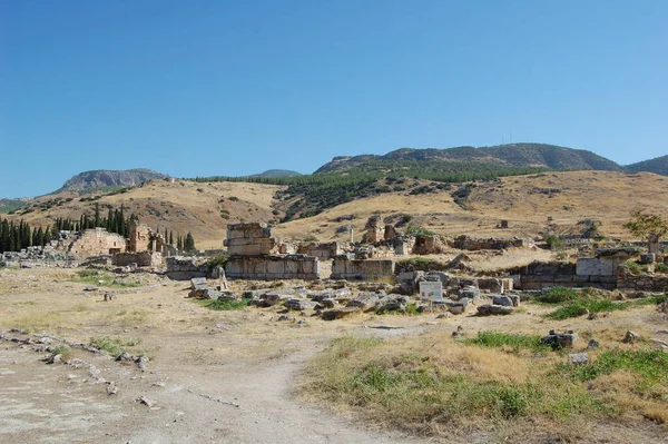 Antik Roma Harabeleri Hierapolis Anadolu Türkiye Pamukkale Nin Doğal Kaplıcalarının — Stok fotoğraf