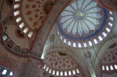 Türkiye 'deki İstanbul' un ana mekan ve eserlerine bir bak. Mavi cami
