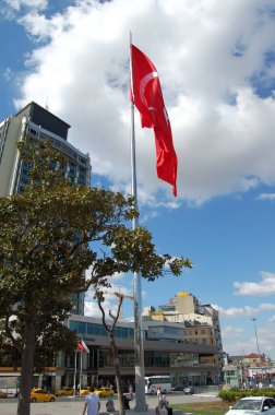 İstanbul (Türkiye): Taksim Meydanı 'nın ana mekan ve eserleri