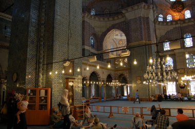 Yeni Cami veya Yeni Cami (İstanbul, Türkiye). 