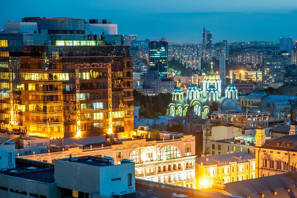 La vista sul tetto della cattedrale di San Volodymyr — Foto Stock