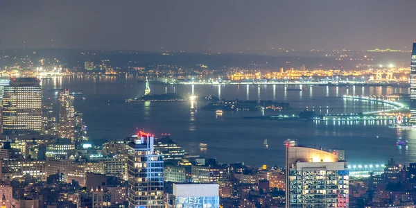 Hudson Bay and Liberty monument from the Top of the Rock — Stock Photo, Image