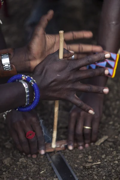 Maasai 부족 남성 손 — 스톡 사진