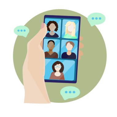 Görüntülü sohbet kavramı. Düz biçimde modern vektör illüstrasyonu. Video konferans moduna alınıyor. Akıllı telefon ekranındaki insanlar iş arkadaşlarıyla konuşuyor. Telefonu tutan el..