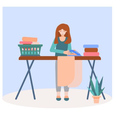 Genç bir kız bir kurulda giysilerini ütülüyor. Bir yığın ütülenmiş kıyafet, bir ütü. Bir kadın ev işi yapar. Ev aktivitesi. Mavi arka planda izole edilmiş. Düz biçimli vektör illüstrasyonu.